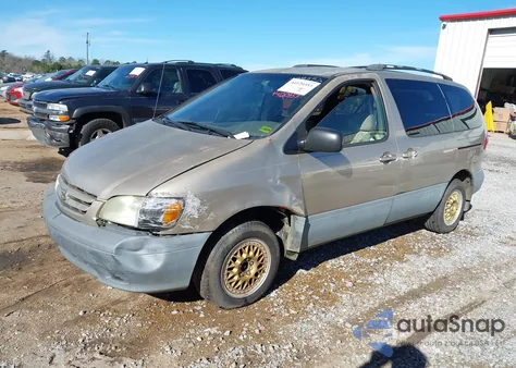2002 Toyota Sienna Le z USA, uszkodzony, nr VIN 4T3ZF13C82U437552